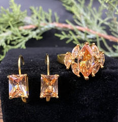 Vintage fashion honey-gold cut faceted glass ring and leverback earrings