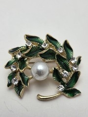 Christmas Brooch & Pendant Set • Snowflake, Cat Stack, Holiday Wreath Trio