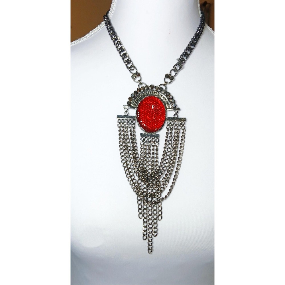 Erica Lyons – Gunmetal Chain Pendant Necklace