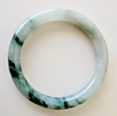 1950 Jade Bangle Bracelet 6 3/4″ Around Inside 9″ Around Outside Excellent Cond