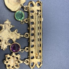 D & E Juliana DeLizza and Elster Chain Bar Pin Charms Dangling Vintage 80’s