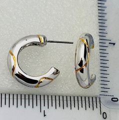 Vintage New Gold/Silver Tone Necklace 17”Pierced Hoop Earrings Set