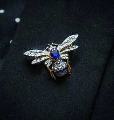Bee Shape Brooch Pin 2Ct Oval Cut Lab-Created Sapphire 14K Yellow Gold Plated