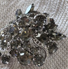 WEISS Gray Smoky Rhinestone Brooch Pin Silver Tone Vintage Missing Stones