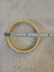 Lot of 2 Vintage Avon Plastic Polka Dot Bangle Bracelet Set – Yellow, Red