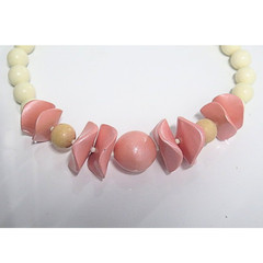 Vintage Style Pink Ivory Chunky Beaded Necklace Acrylic Statement