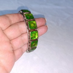 Vintage Sterling Artisan Bangle Bracelet Lge. Lime Green Square Stones 7.75″ Adj