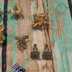Hat Pin Lot 45 PC Jewelry Junk Drawer Pinback Button & Lapel & Hat Pin Lot