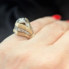 Vintage 1940s Retro Diamond Dome Heavy Ring 14k Two-Tone Gold Cocktail
