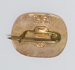 Antique pin, rare 15K gold & enamel, UK , Nelson Tower or Britannia?, signed E V