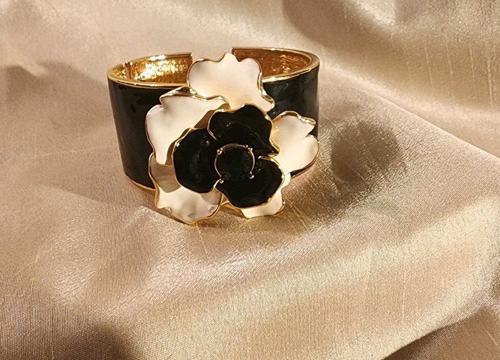 KJL Kenneth Jay Lane Flower Hinged Black & White Enamel & Rhinestone Bracelet