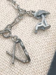 Vintage Summer Charm Bracelet Dangle Silver Tone Vacation 6.75″