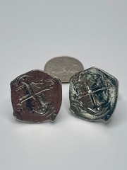 Vintage Lucaya Bahamas Souvenir Spanish Cob Pirate Coin Silver Tone Cufflinks