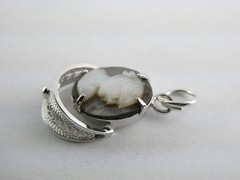 Sorrento Sterling Silver Carved Abalone Shell Cameo Pendant 1.7g 925 7/8 Inch