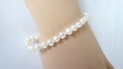 14K GE JCLIND White Pearl Bracelet 8″ long Womens 6mm Pearls Very Good Condition