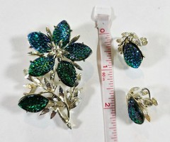 CORO Vintage Blue Green Rhinestone Iridescent Art Glass Brooch & Earrings
