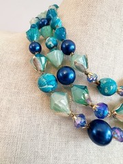Vtg Hong Kong 3 Strand Beaded Collar Necklace Peacock Blue Turquoise Iridescent