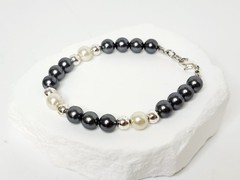 Vintage Gray And White Faux Pearl Bracelet – Freshwater Look – READ