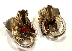 VINTAGE TOPAZ AMBER BROWN YELLOW NAVETTE AB RHINESTONE LEAF Clip On Earrings