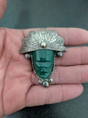Vintage Sterling Silver 925 Mexican Green Onyx Carved Face Brooch Pin