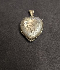 Vintage Felicia Design 4 Way Folding Heart Locket With Chain