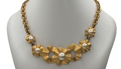Vintage Gold-Tone Floral Necklace Textured Flowers Pearl Accent
