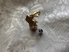 RARE*JUICY*COUTURE*GOLD*TONE*WISHING*WELL*WITH*PAIL*CHARM*BRACELET*N/I/B*