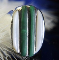 Men’s Vintage 3/4″ Mom of Pearl Malachite Sterling Silver 0.925 band Ring size 9