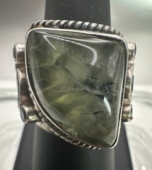 VTG NATURAL PREHNITE 925 STERLING SILVER HANDMADE RING SURROUNDED BY OTHER GEMS