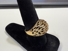 Vintage gold tone dome filigree 18KT H.G.E. ring size 8