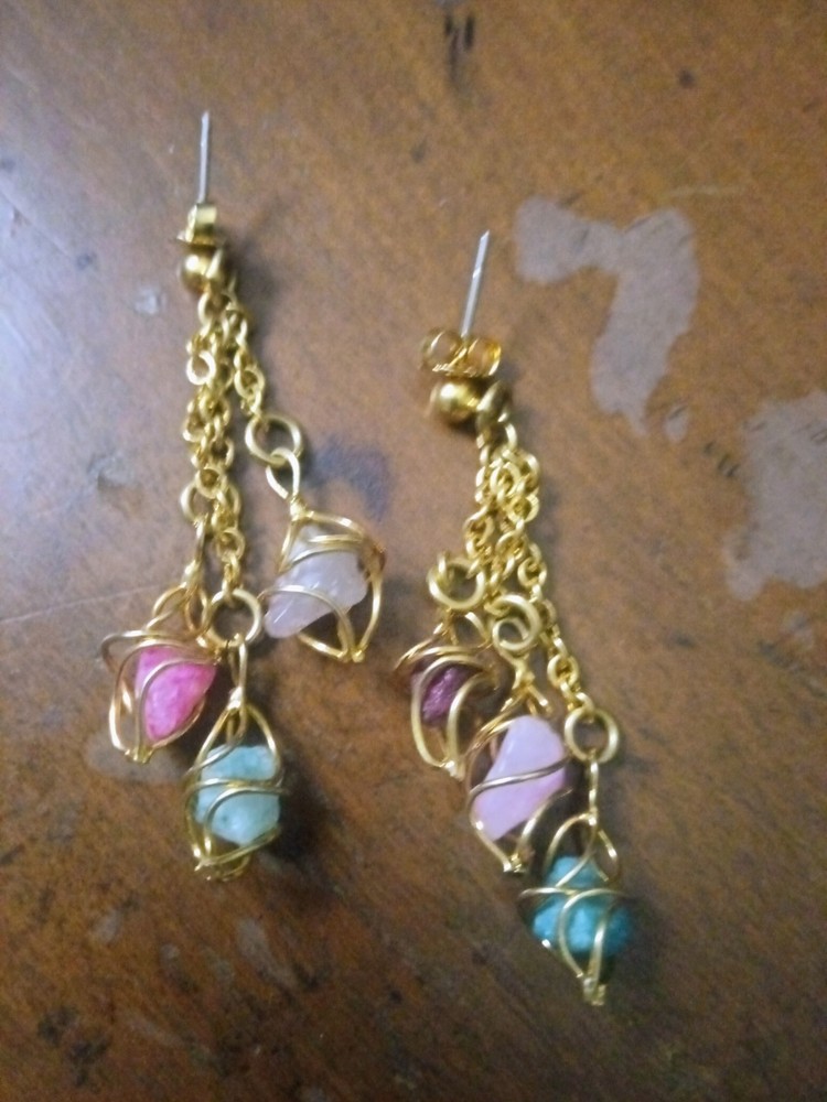 BEAUTIFUL Vintage Goldtone Chain w/ Tinted STONE Dangle Clip on Earrings