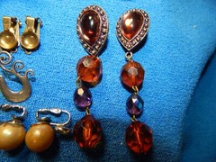 Vintage Costume Jewelry Lot EARRINGS 14 pairs + 3 unmatched