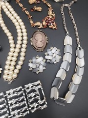 Vtg Costume Jewelry Lot Rhinetones Signed & Unsigned WEISS, JULIANA? Etc