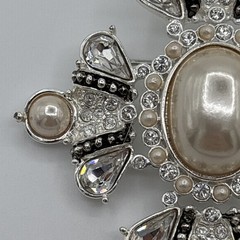 VTG Rhinestone Brooch Lot of 6 Silver Gold Tone Faux Pearl Bear Bowling Ring Etc