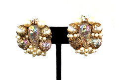 VTG Signed HOBÉ Gold Tn Fancy Clear AB Faux Pearls BEADED CLUSTER Clip Earrings