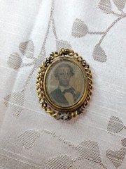 Antique Victorian Rotating Photo Picture Frame Momento Brooch Mourning Pin -C92