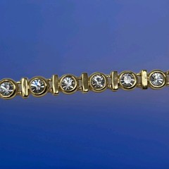 Clear Crystal Bezel Tennis Bracelet Gold Tone 7 Inches Vintage Unsigned Sparkly!