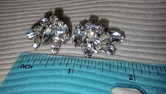 Vintage Weiss Clear Cluster Rhinestone Clip On Earrings Silver tone.