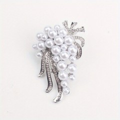 Fashionable Three-dimensional Floral Brooch Antique Jewelry GiftAccessories
