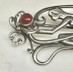 K28 Filigree Irish Fairytale 1.35” Brooch 4g Vintage 1950-1970s