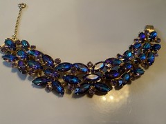 Vtg Juliana D&E Peacock Blue Rhinestone Bracelet Brooch Earring Set Book Piece