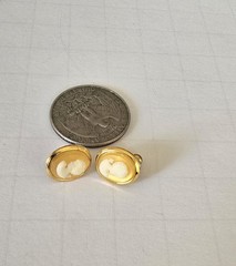 Vtg 80’s NOS Gold Tone Cameo Gibson Girl Earrings High Quality Made in USA New