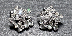 SPARKLY FLORAL RHINESTONE B DAVID CLIP EARRINGS 1934 PATENT D391