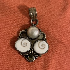 vintage shiva eye, pearl Women’s pendant in silver tone