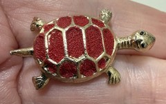 12 Vintage Brooch Lot FROGS TURTLES SNAIL SEAHORSE LADYBUG Enamel Rhinestone MOP