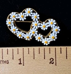Vintage Daisy Flower Double Heart Brooch Pin Gold Tone Floral Jewelry Valentines