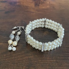 Vintage Women’s Faux Pearl Bracelet Earring Jewelry Set Rhinestone Wedding Boho