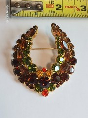 NICE VINTAGE ESTATE JULIANA? RHINESTONE WREATH 2-1/2″ BROOCH FALL COLORS AUTUMN