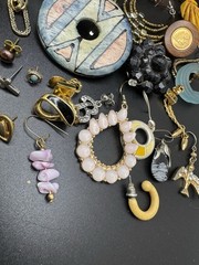 Vintage Single Earrings Lot 66 Pc Mixed Gold Tone Dangle Stud Novelty Craft