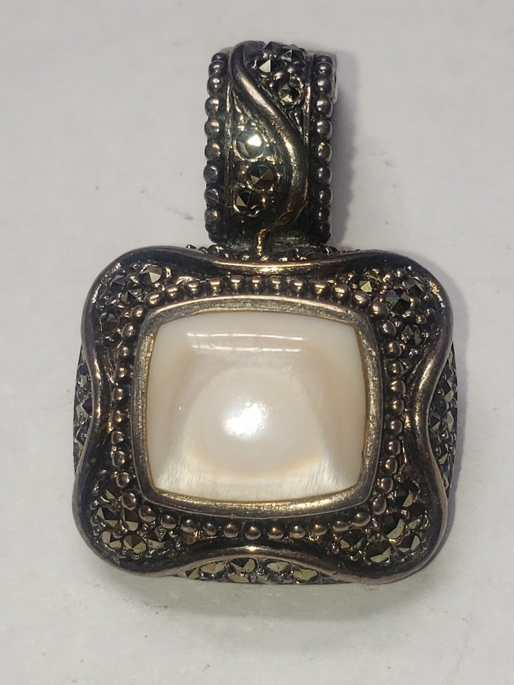 Vintage LT 925 Sterling Silver With Marcasite Stone Pendant Good Condition